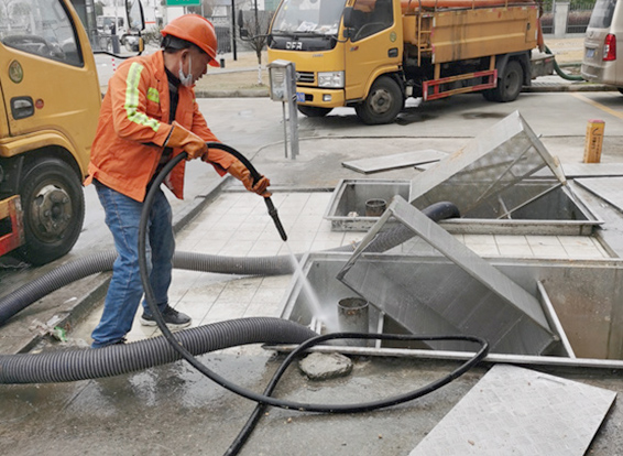 育才镇隔油池清理